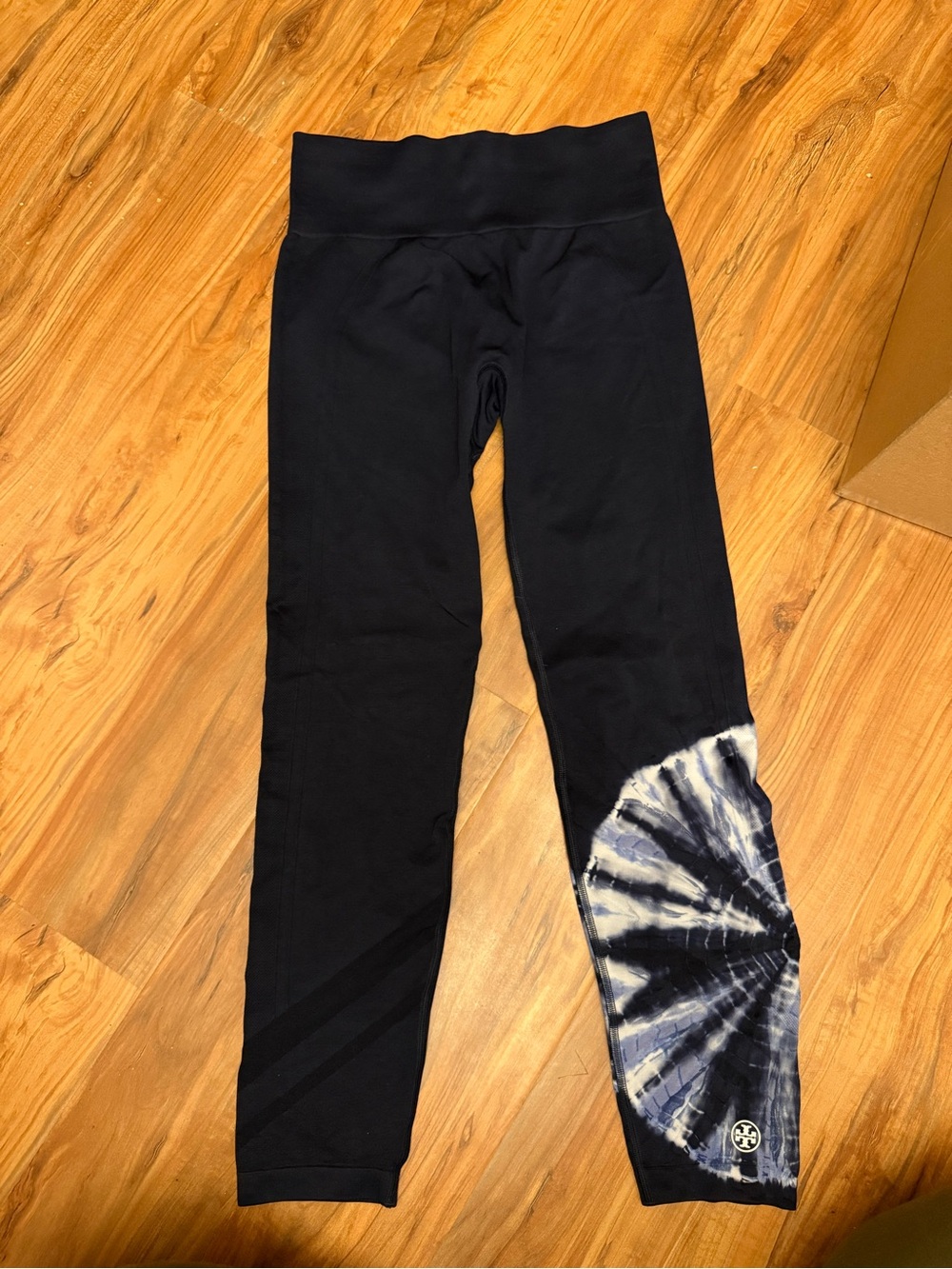 Tory Sport Navy Leggings with Navy & White Tie-Dye Accent